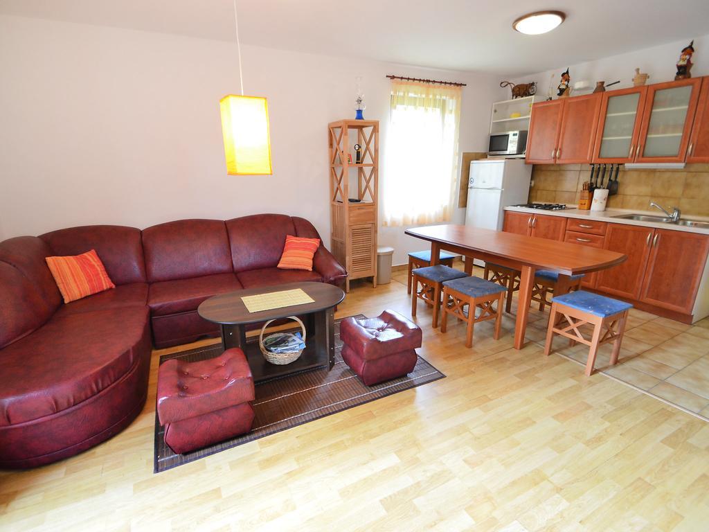 Holiday Home Coprnicka Hisa Skrad Екстер'єр фото