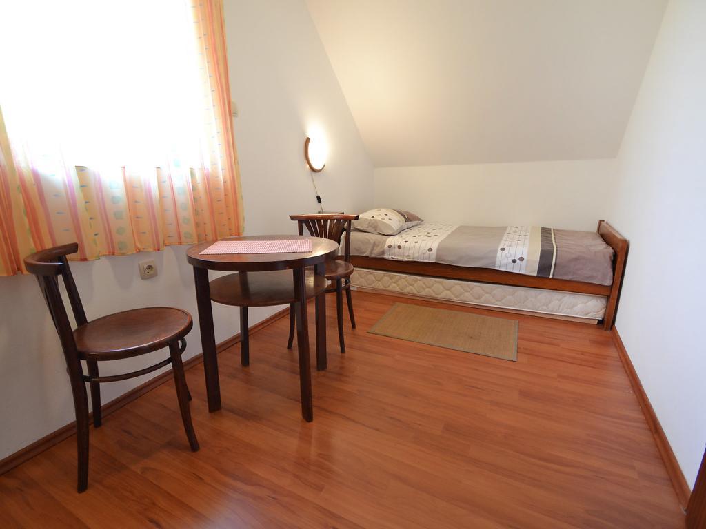 Holiday Home Coprnicka Hisa Skrad Екстер'єр фото