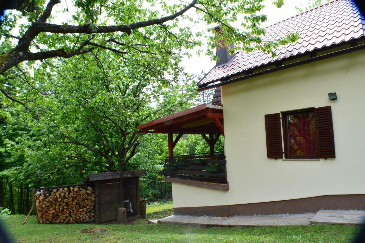 Holiday Home Coprnicka Hisa Skrad Екстер'єр фото