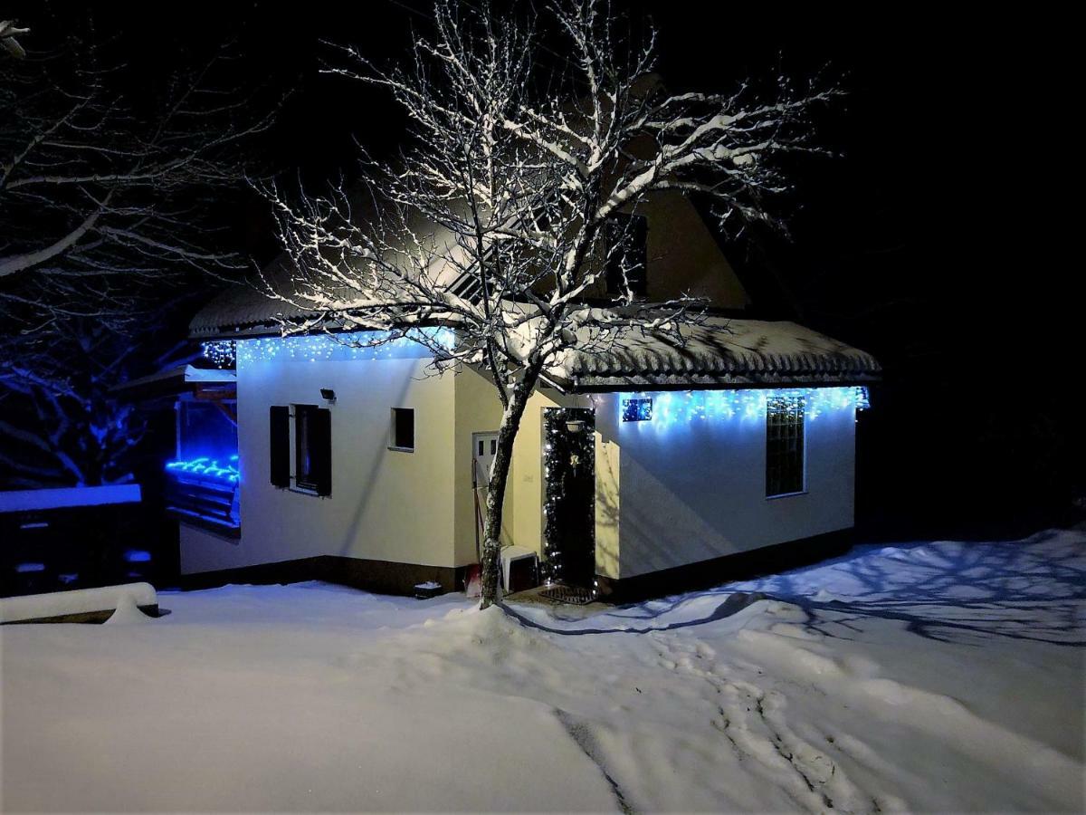 Holiday Home Coprnicka Hisa Skrad Екстер'єр фото